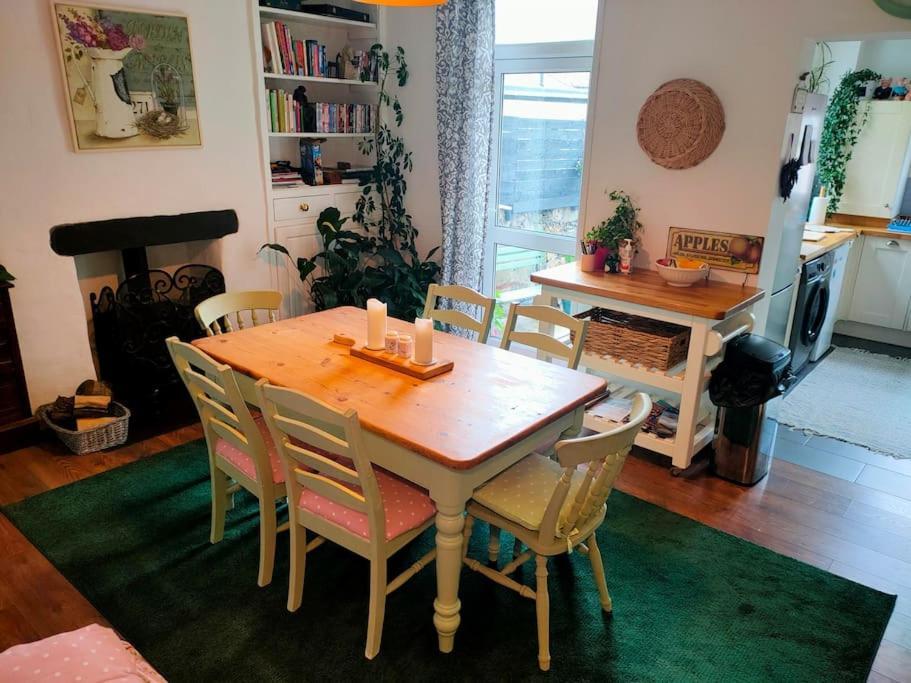 Holiday home Perfect For Snowdon. Groups, Families+dogs Welcome *