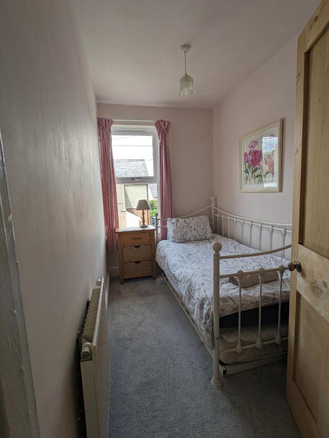 Holiday home Perfect For Snowdon. Groups, Families+dogs Welcome